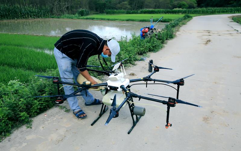 齒輪減速機(jī)加電機(jī)